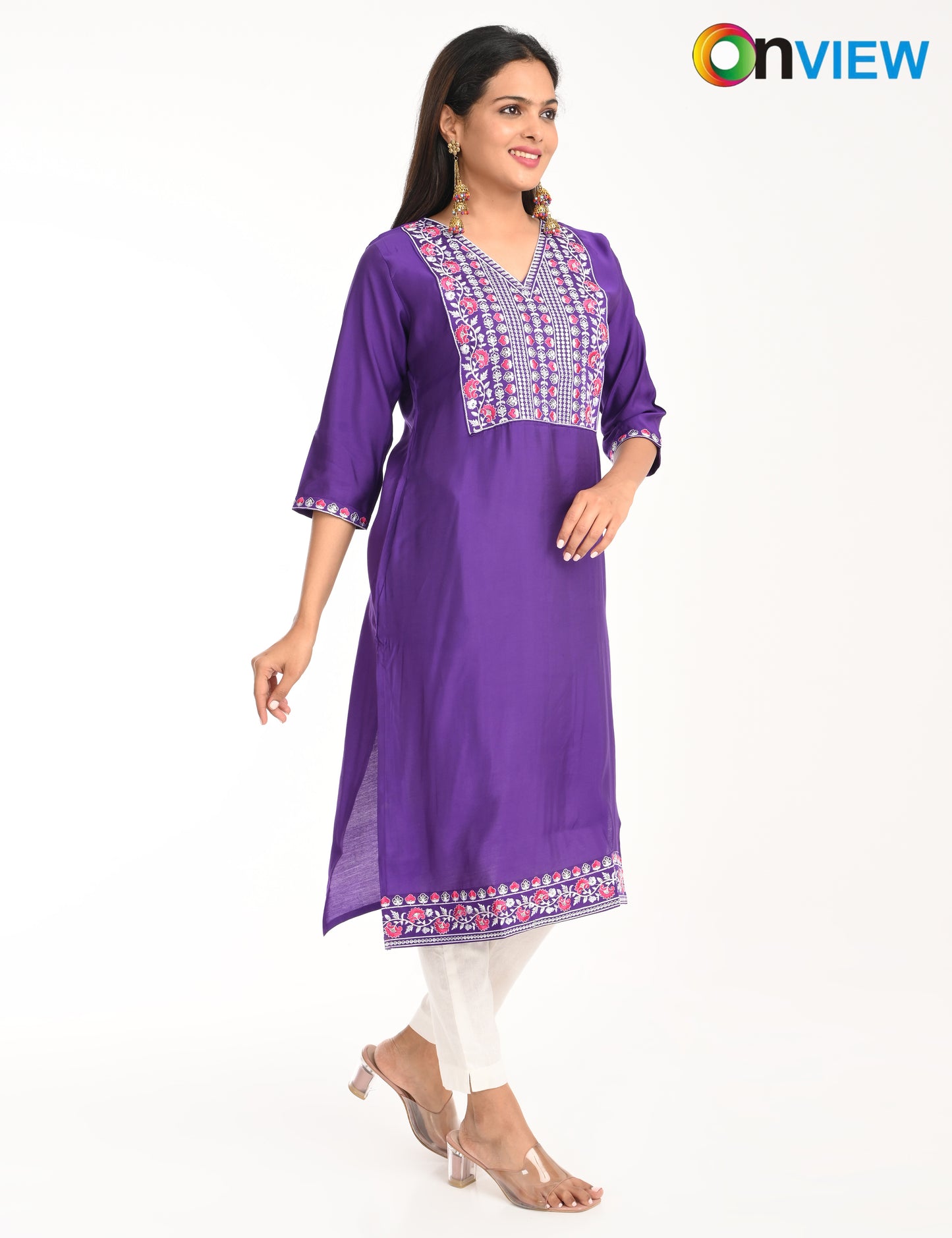ONVIEW | 1422 | ROMAN SILK EMBROIDERY WITH BORDER | PACK OF 4