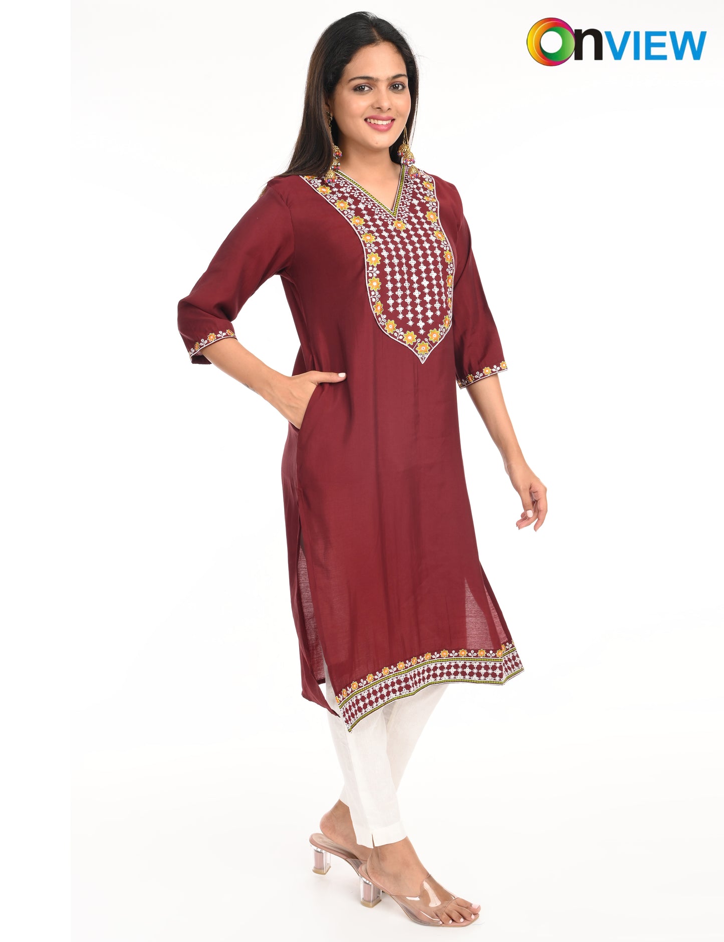 ONVIEW | 1424 | ROMAN SILK EMBROIDERY WITH BORDER | PACK OF 4