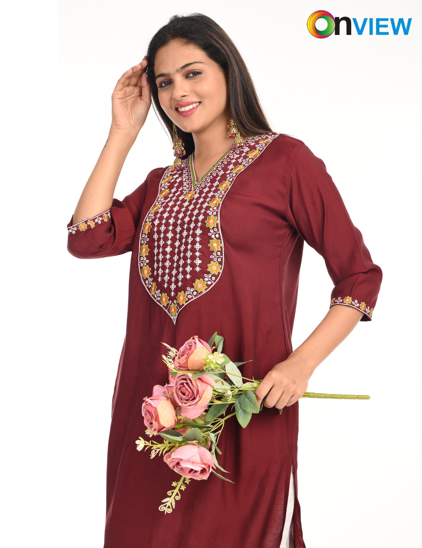 ONVIEW | 1424 | ROMAN SILK EMBROIDERY WITH BORDER | PACK OF 4