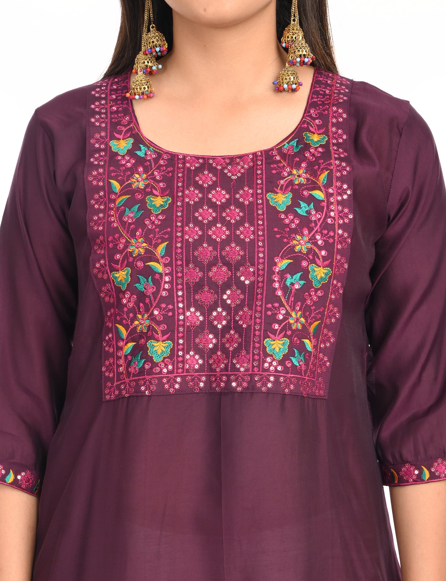 ONVIEW | 1426 | ROMAN SILK EMBROIDERY WITH BORDER | PACK OF 4