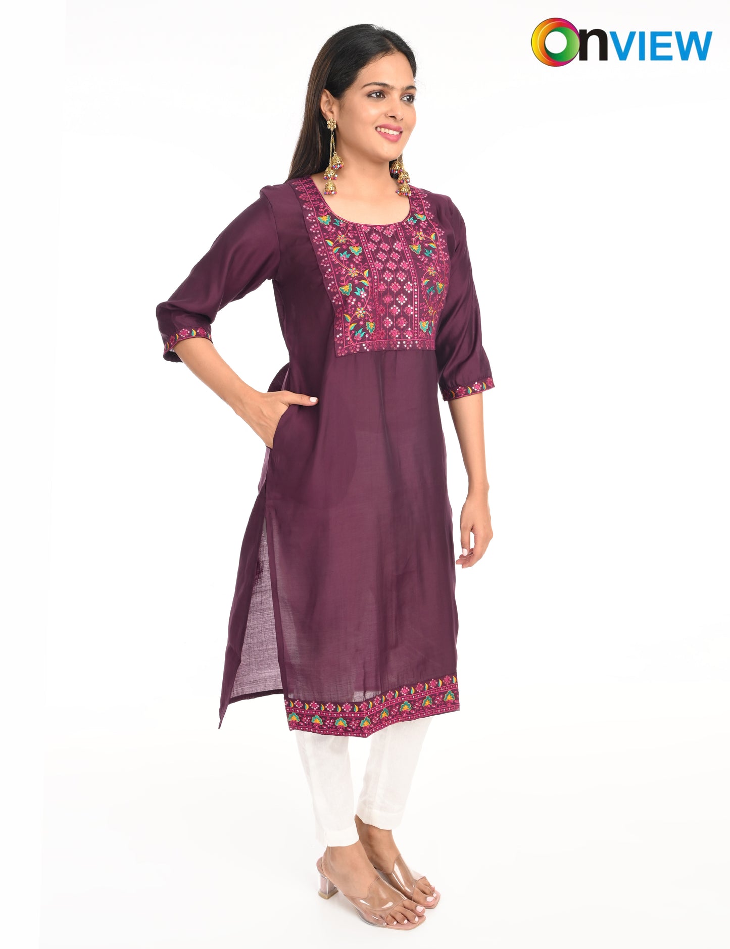 ONVIEW | 1426 | ROMAN SILK EMBROIDERY WITH BORDER | PACK OF 4