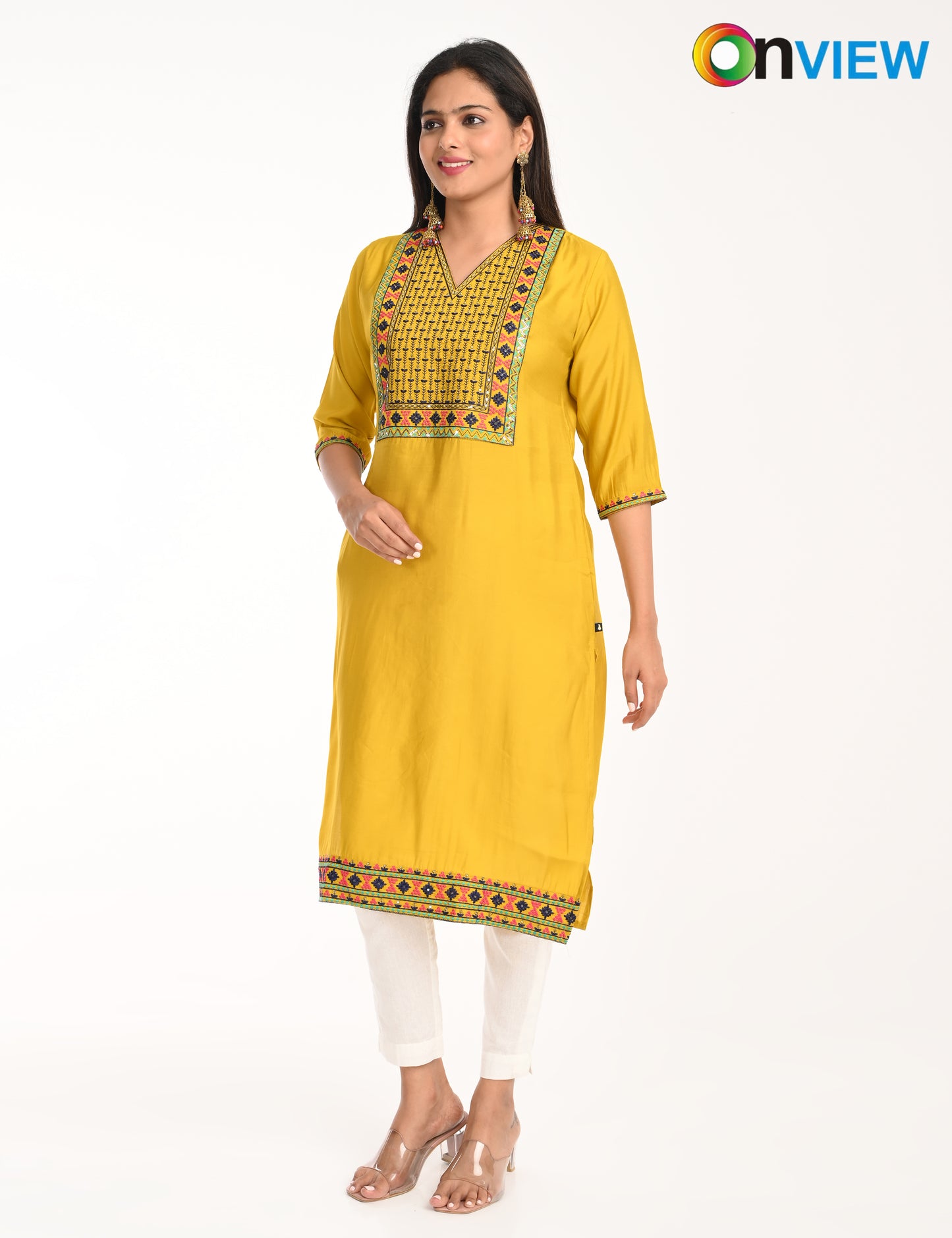 ONVIEW | 1427 | ROMAN SILK EMBROIDERY WITH BORDER | PACK OF 4