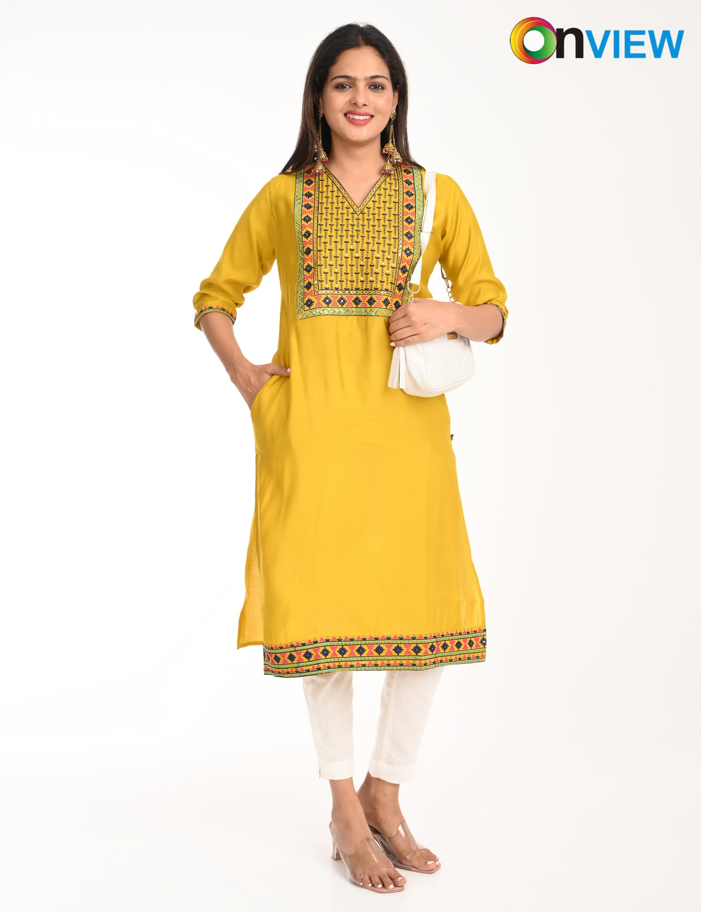 ONVIEW | 1427 | ROMAN SILK EMBROIDERY WITH BORDER | PACK OF 4