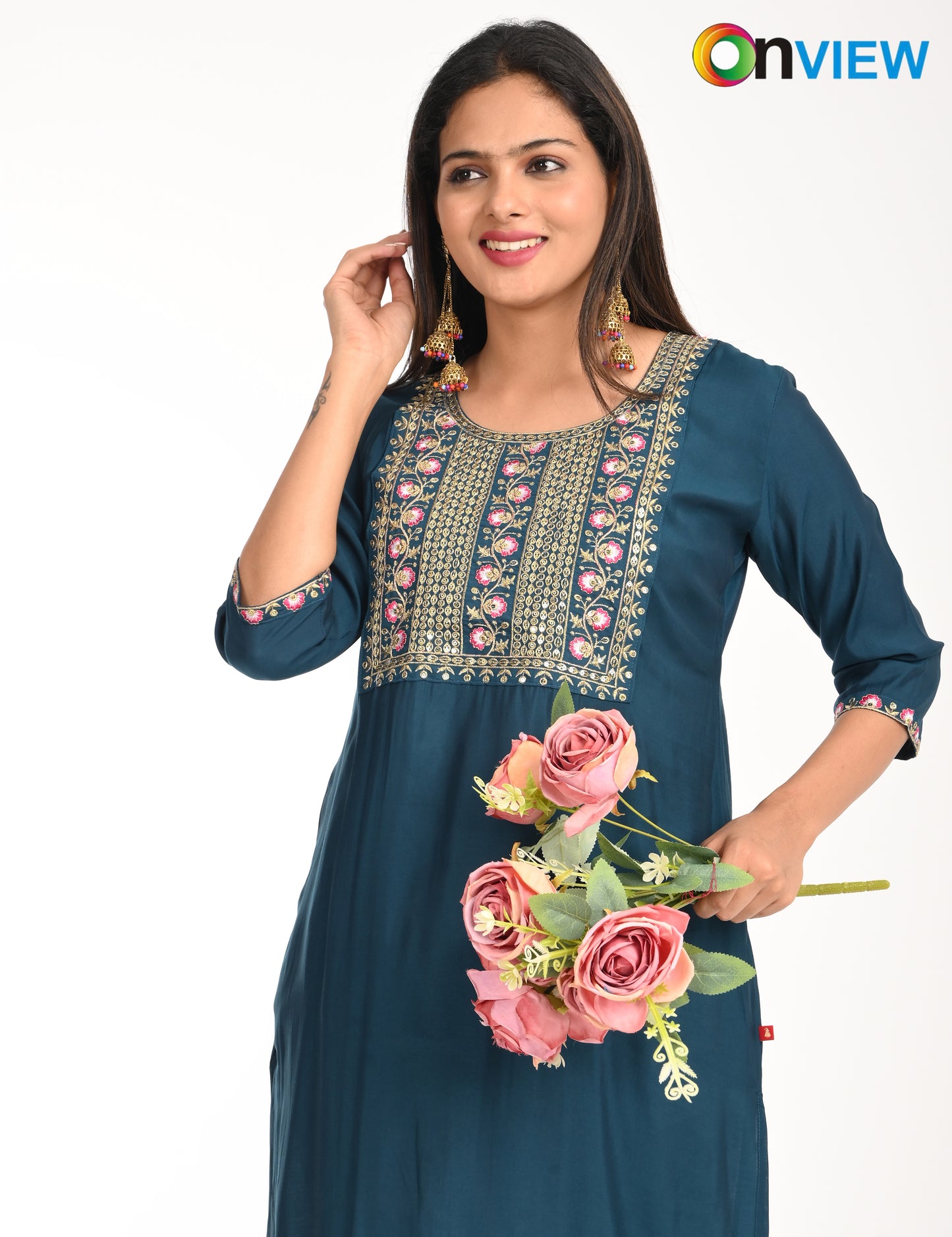 ONVIEW | 1429 | ROMAN SILK EMBROIDERY WITH BORDER | PACK OF 4