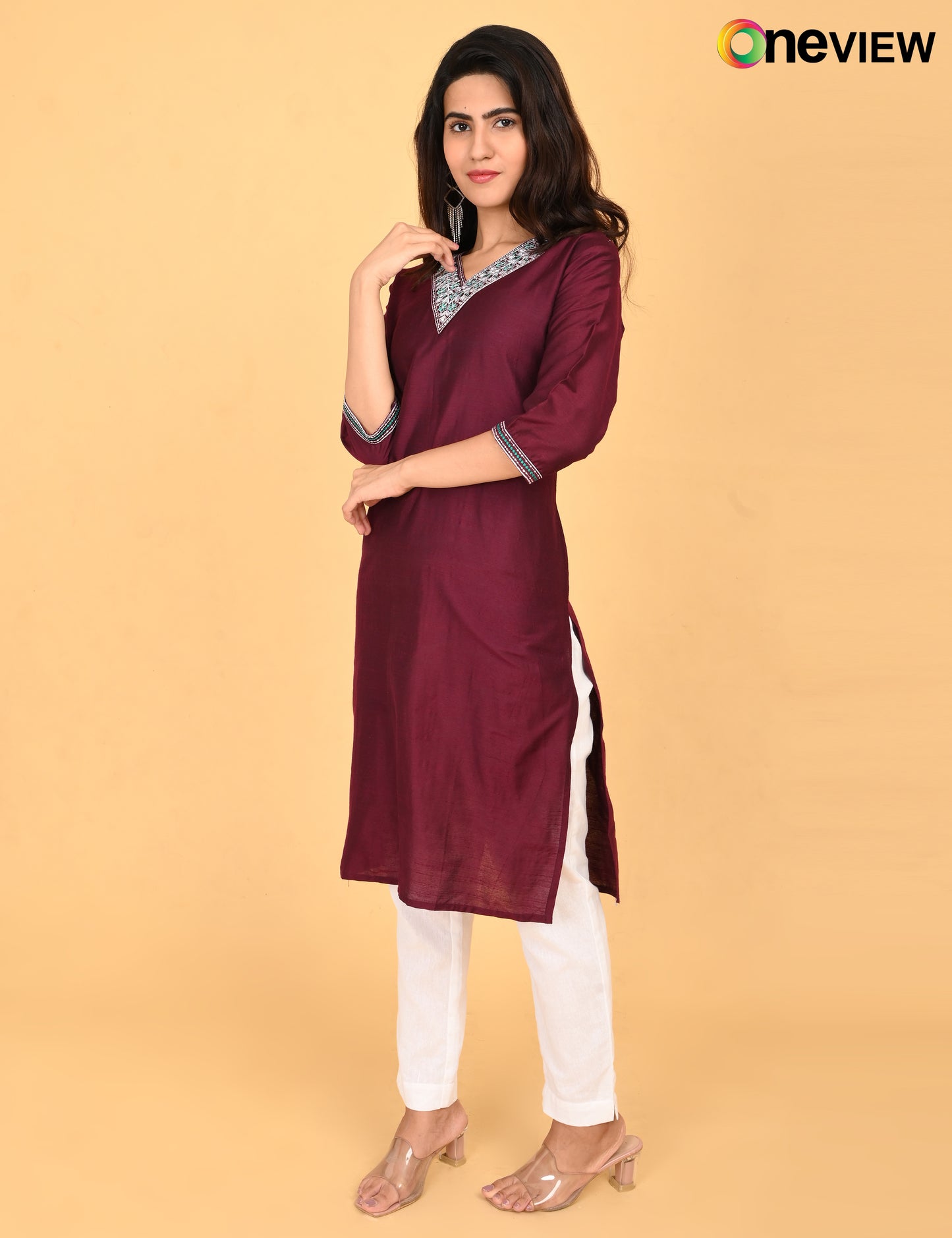 ONVIEW | 1090 | V-NECK EMBROIDERY | PACK OF 4