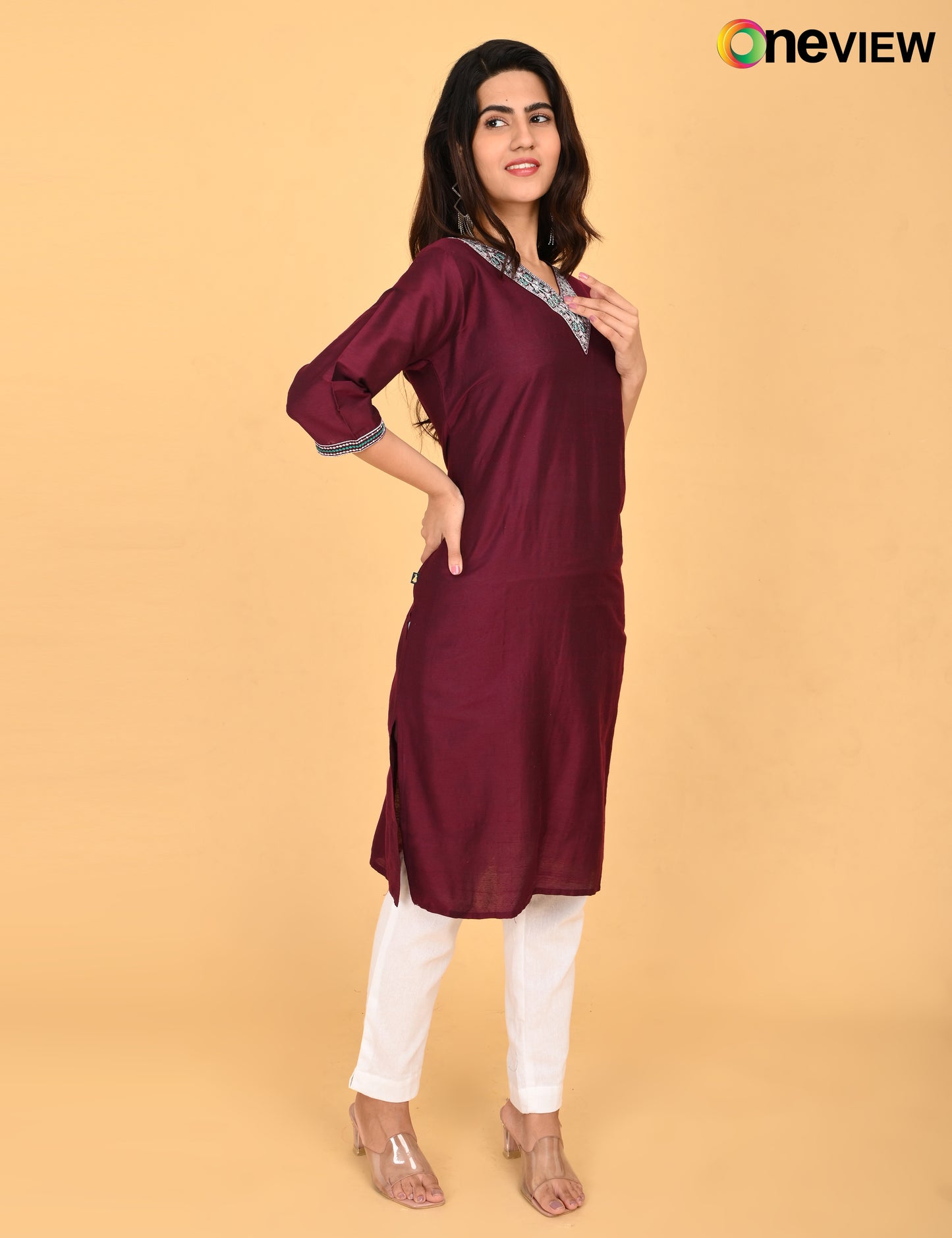 ONVIEW | 1090 | V-NECK EMBROIDERY | PACK OF 4