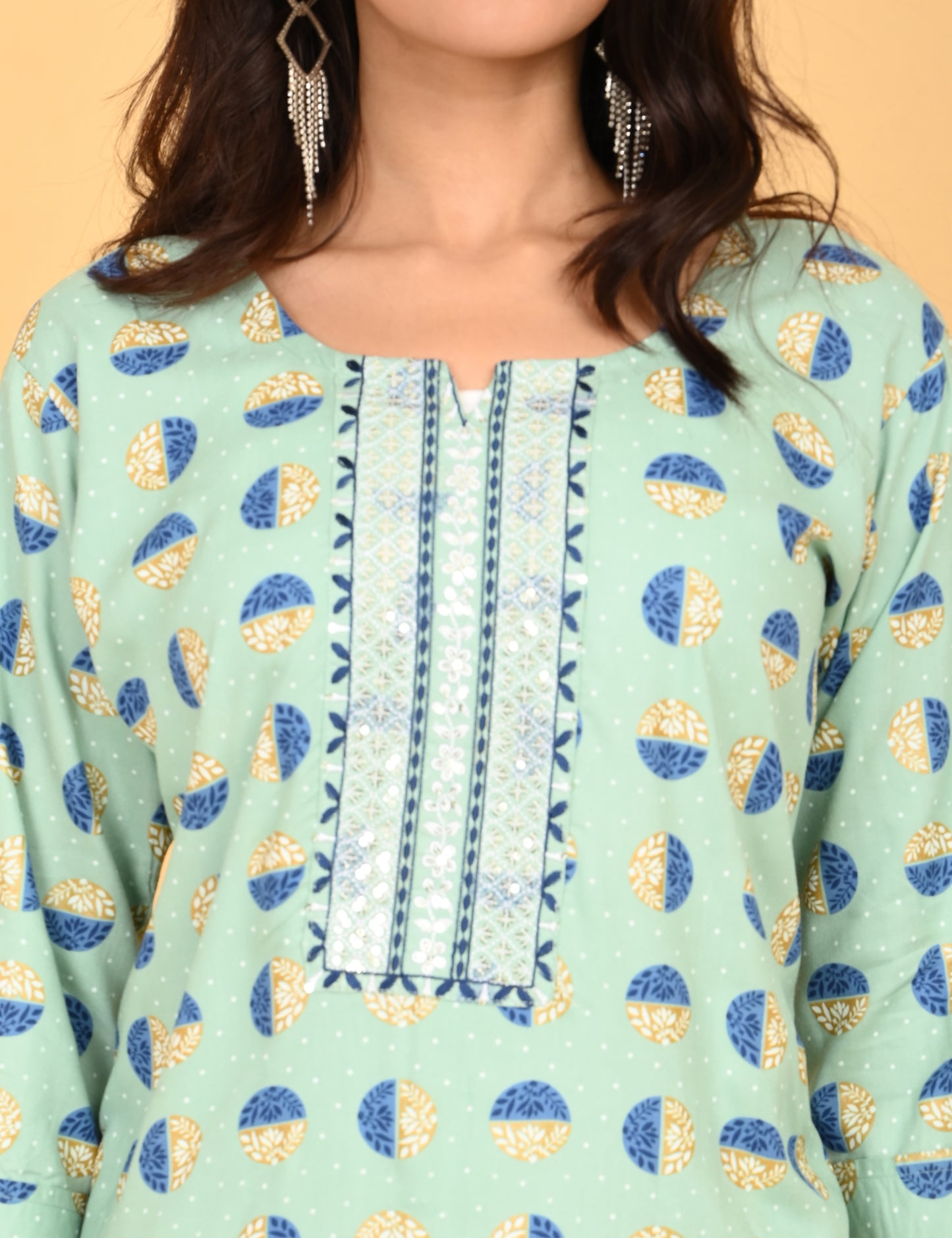 ONVIEW | 035 | SMALL EMBROIDERY | PACK OF 4