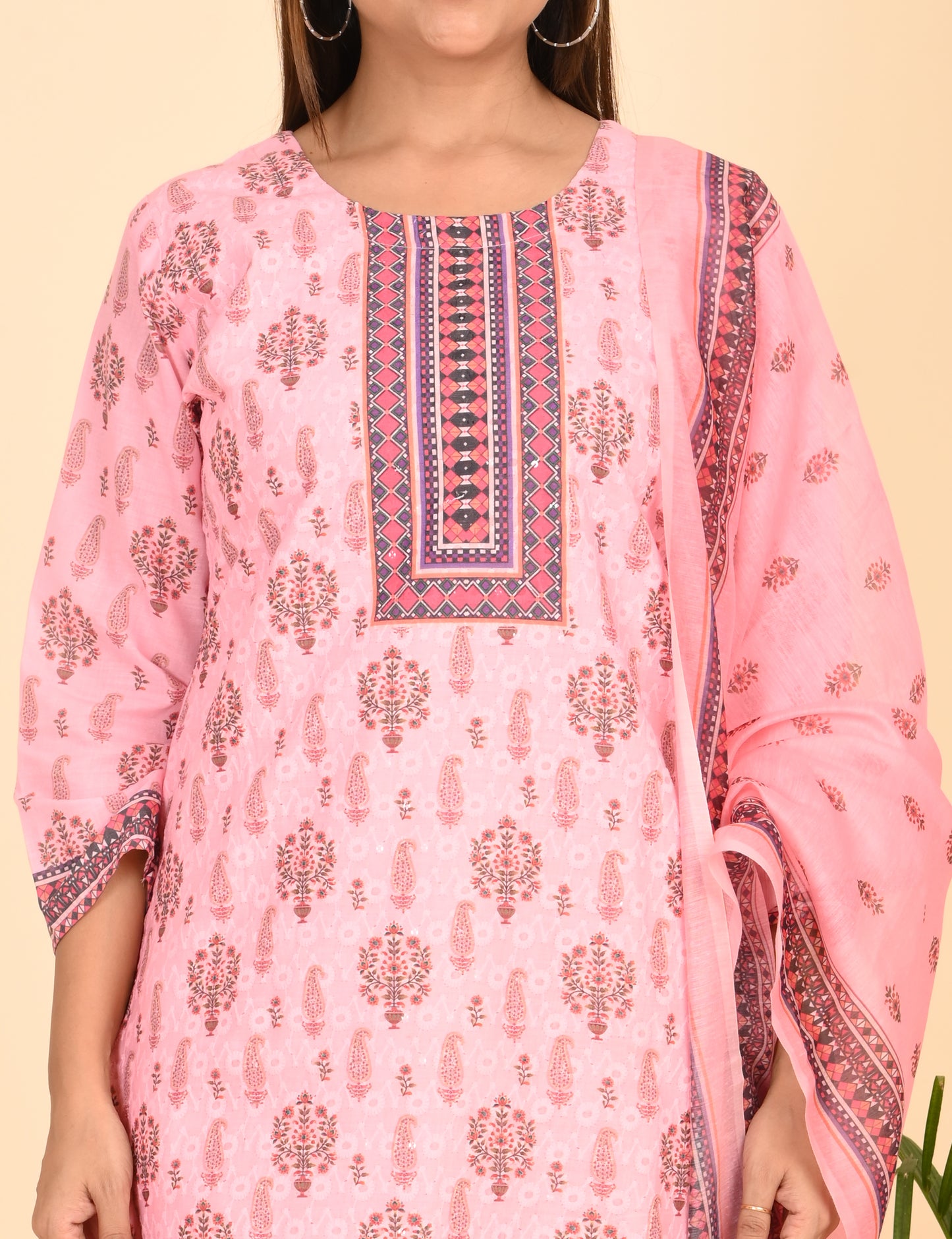 ONVIEW | 1334 | COTTON CHIKANKARI WORK BORDER WITH DUPATTA | PACK OF 4