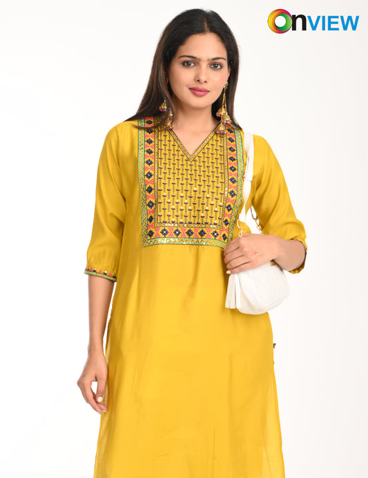 ONVIEW | 1427 | ROMAN SILK EMBROIDERY WITH BORDER | PACK OF 4