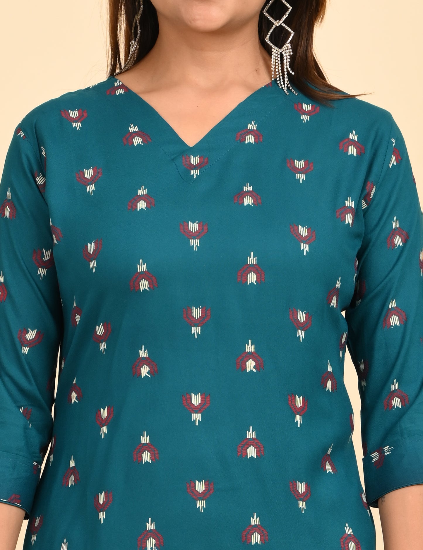 CHEMOX | 306 | DESIGN NECK WITH POCKET | PACK OF 4