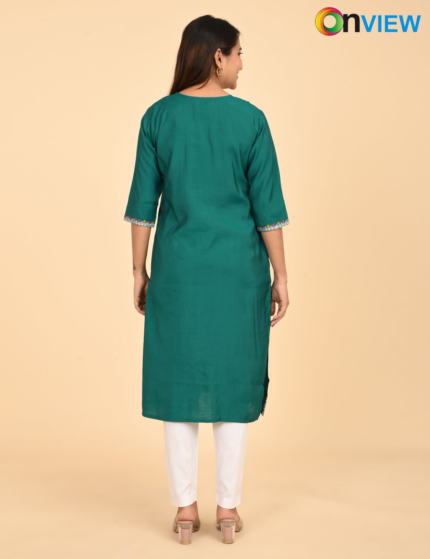 ONVIEW | 1436 | ROMAN SILK EMBROIDERY WITH BORDER | PACK OF 4