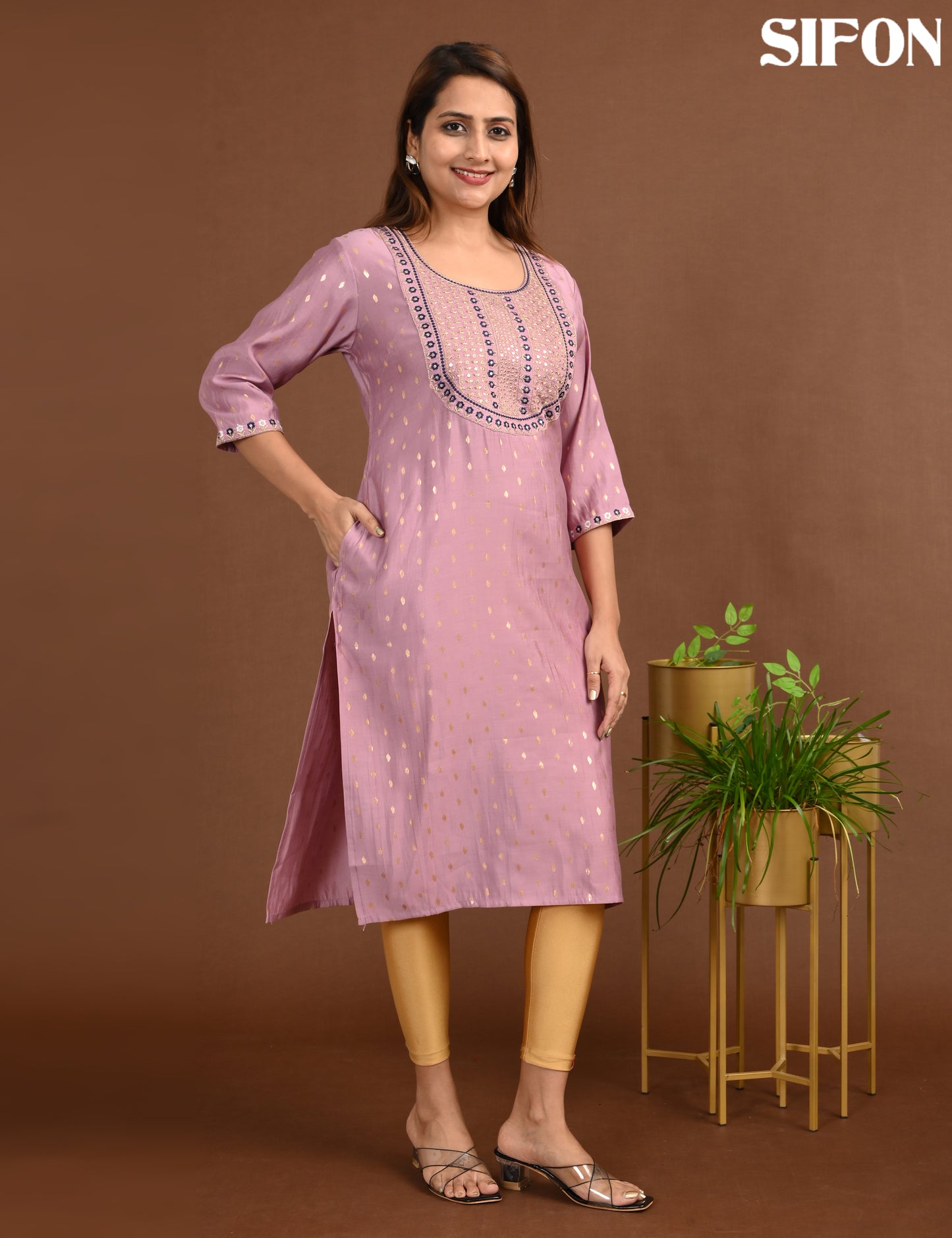 ONVIEW | 696 | ROMAN SILK BIG EMBROIDERY | PACK OF 6